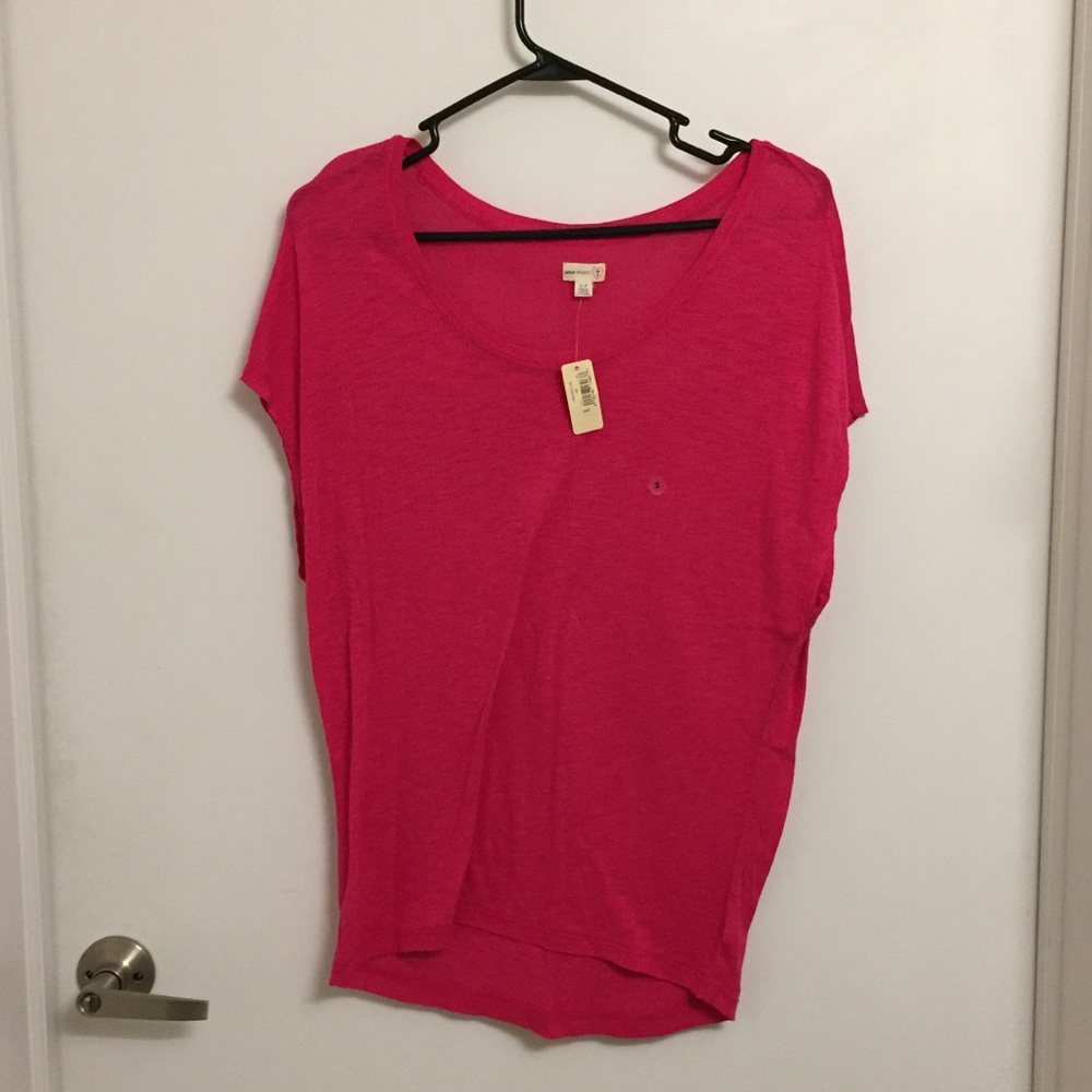 Bring pink tee, size small, NWT